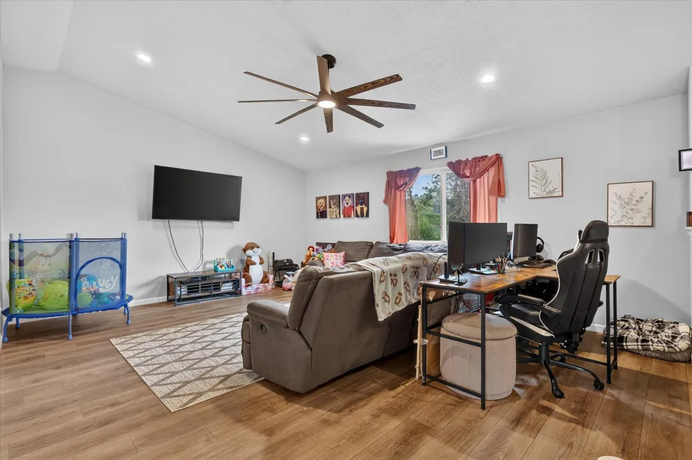 818 Strauss Court Greenville, MI 48838