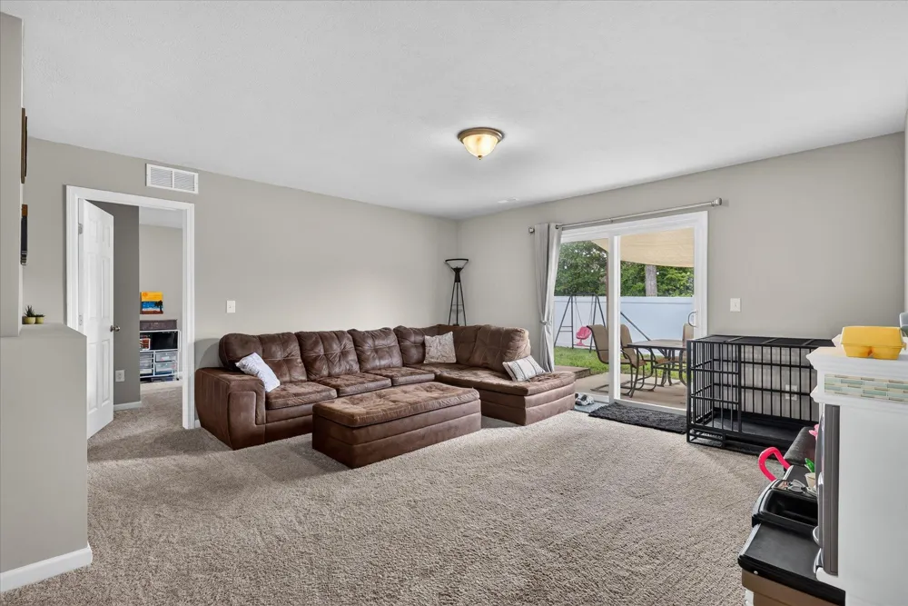 818 Strauss Court Greenville, MI 48838