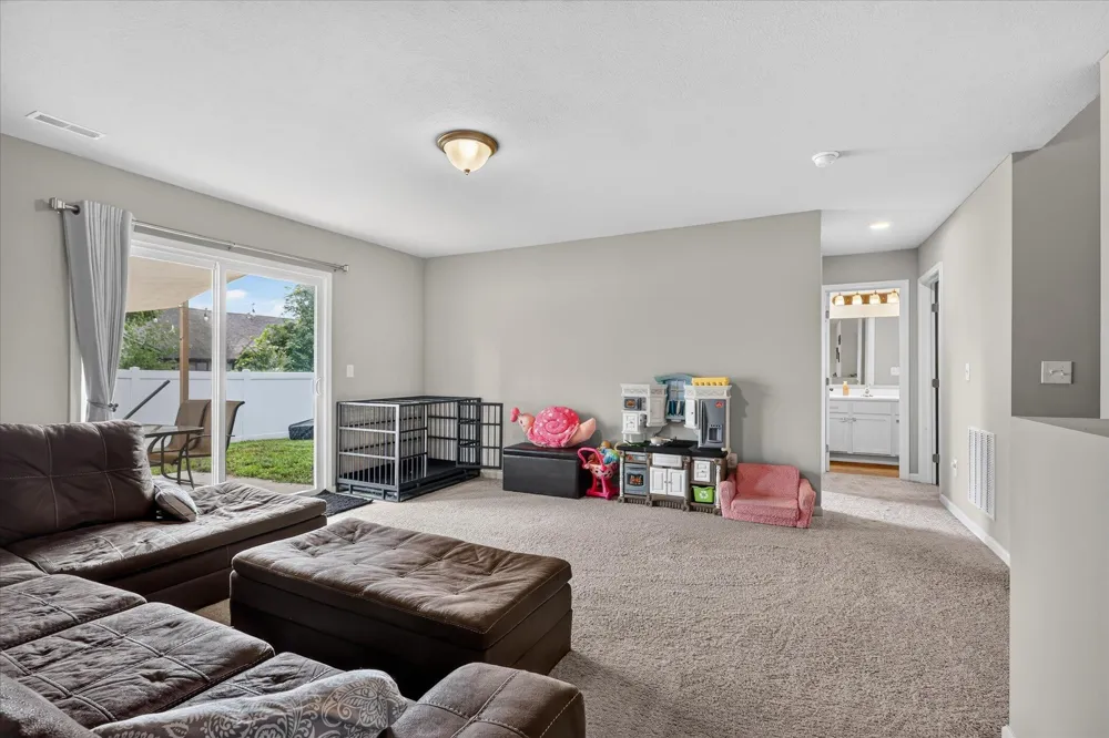 818 Strauss Court Greenville, MI 48838