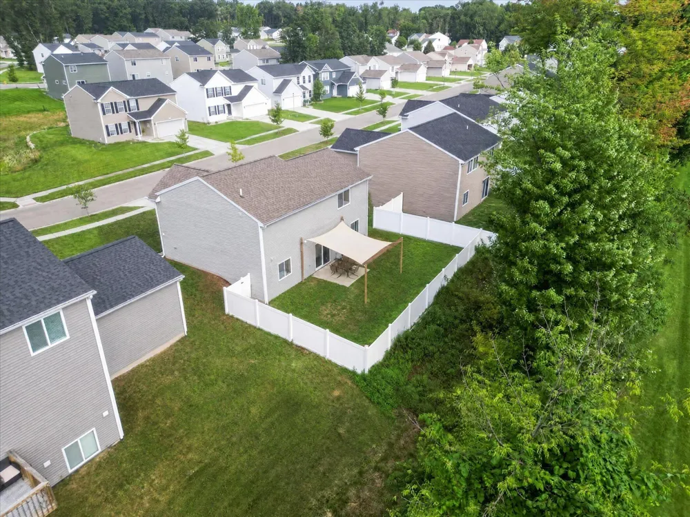 818 Strauss Court Greenville, MI 48838