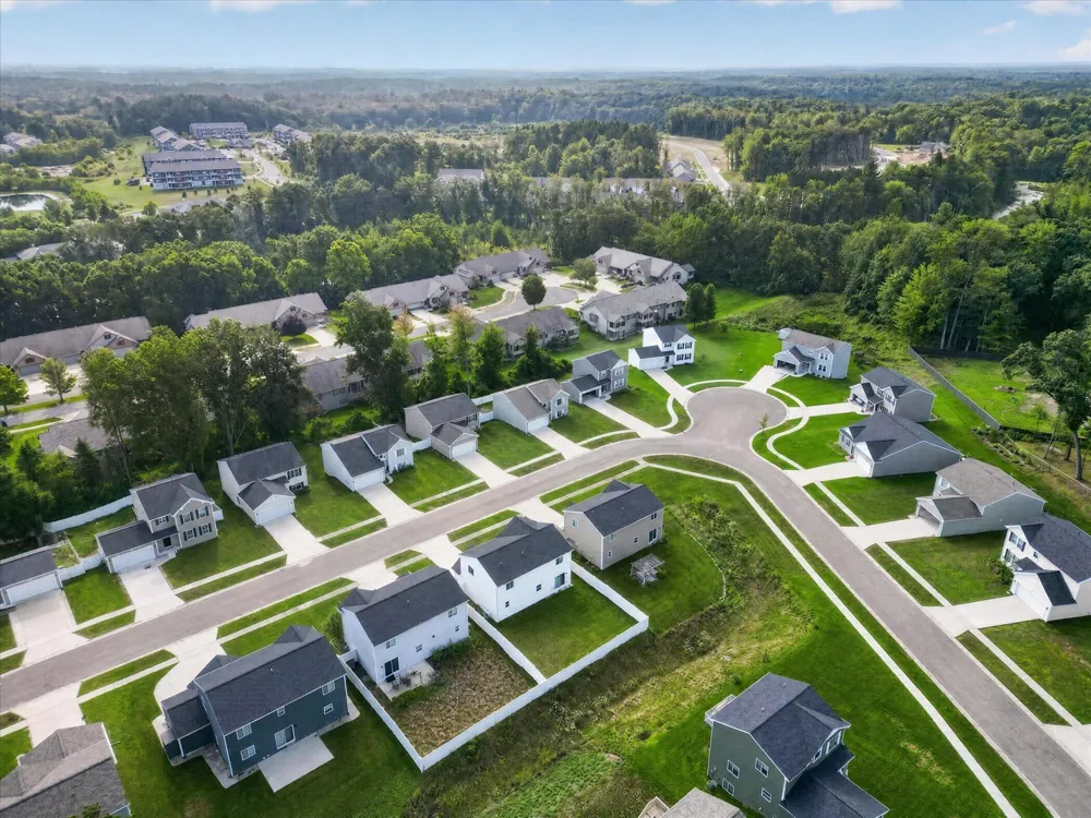818 Strauss Court Greenville, MI 48838