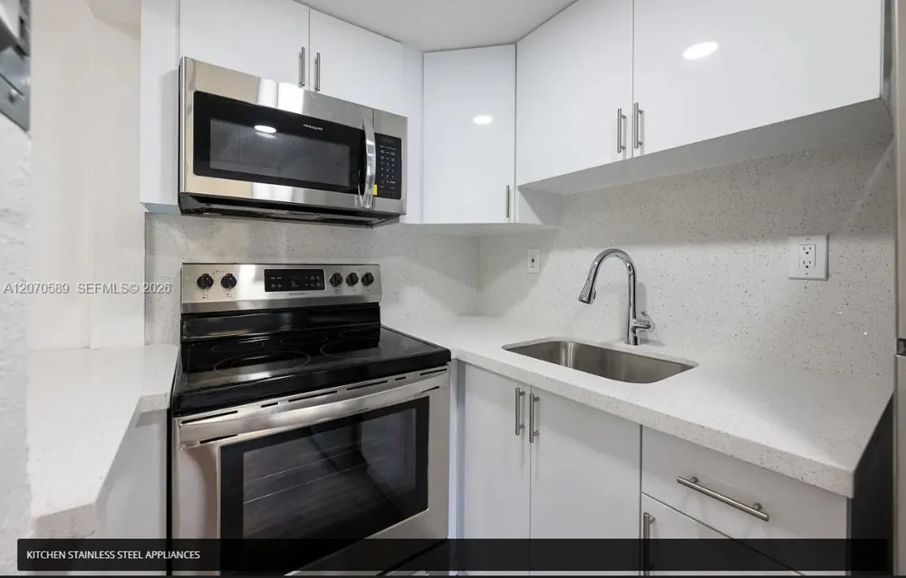 1811 NW 19th Ter #5 Miami, FL 33125