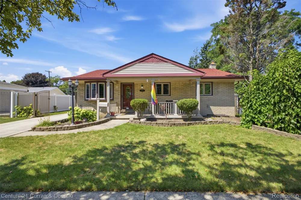 6724 Polk Street Taylor City, MI 48180