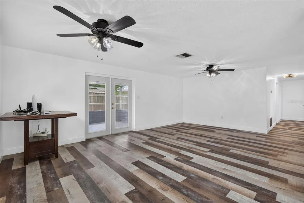 1748 GREENLEA DRIVE Clearwater, FL 33755