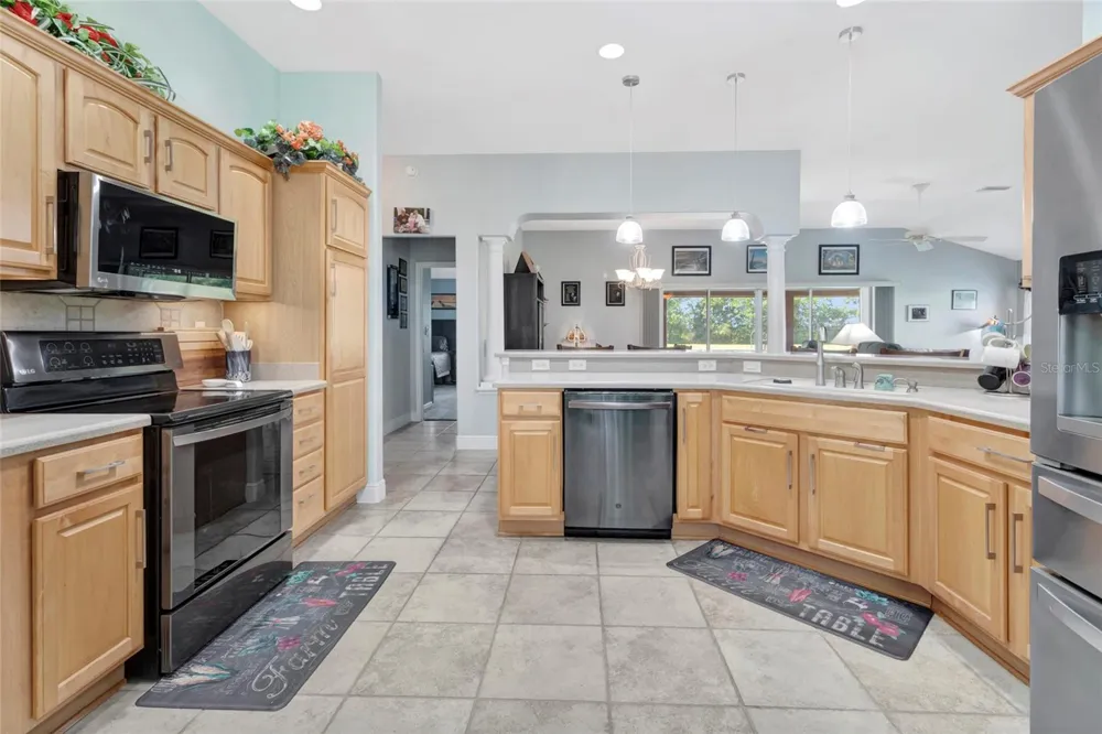 4190 COUNTY ROAD 121D Wildwood, FL 34785