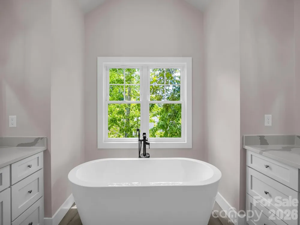 42 Stone Crest Mountain Drive Black Mountain, NC 28711