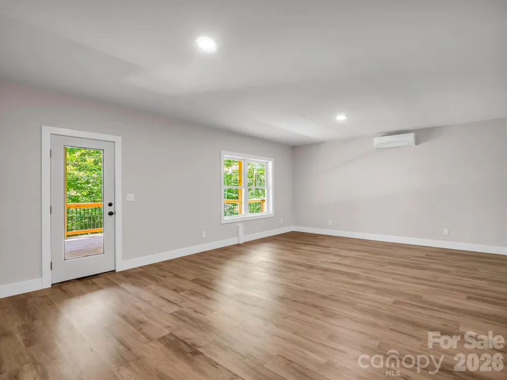 42 Stone Crest Mountain Drive Black Mountain, NC 28711