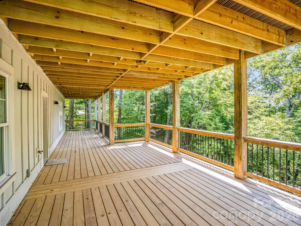42 Stone Crest Mountain Drive Black Mountain, NC 28711