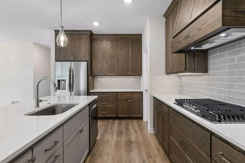 2915 Thompson Drive River Falls, WI 54022