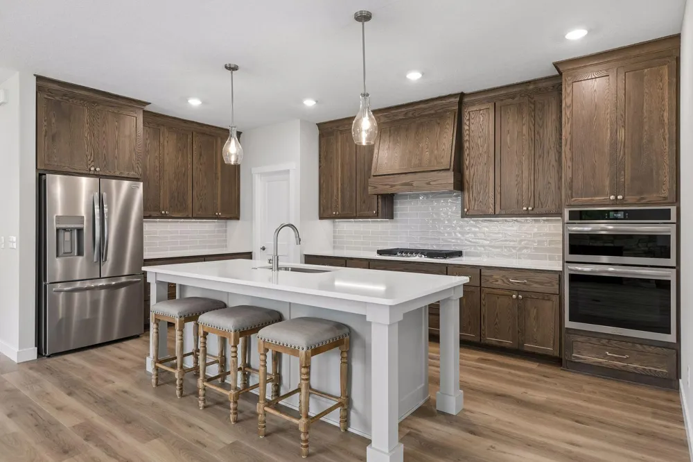 2915 Thompson Drive River Falls, WI 54022