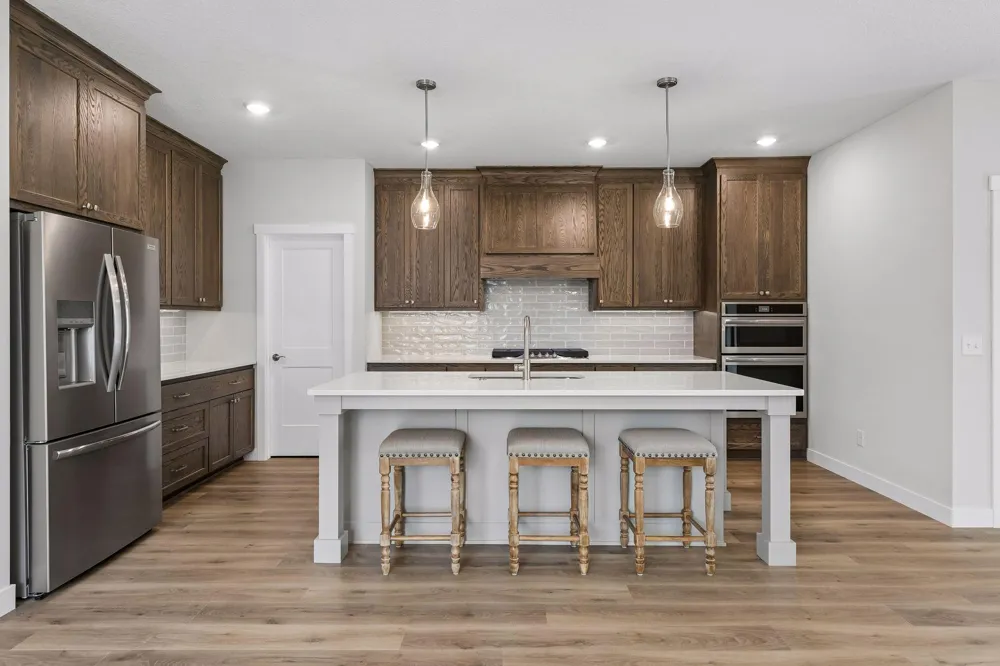 2915 Thompson Drive River Falls, WI 54022