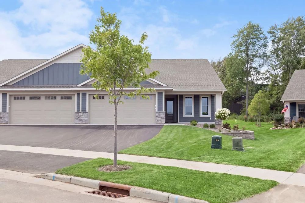 2915 Thompson Drive River Falls, WI 54022
