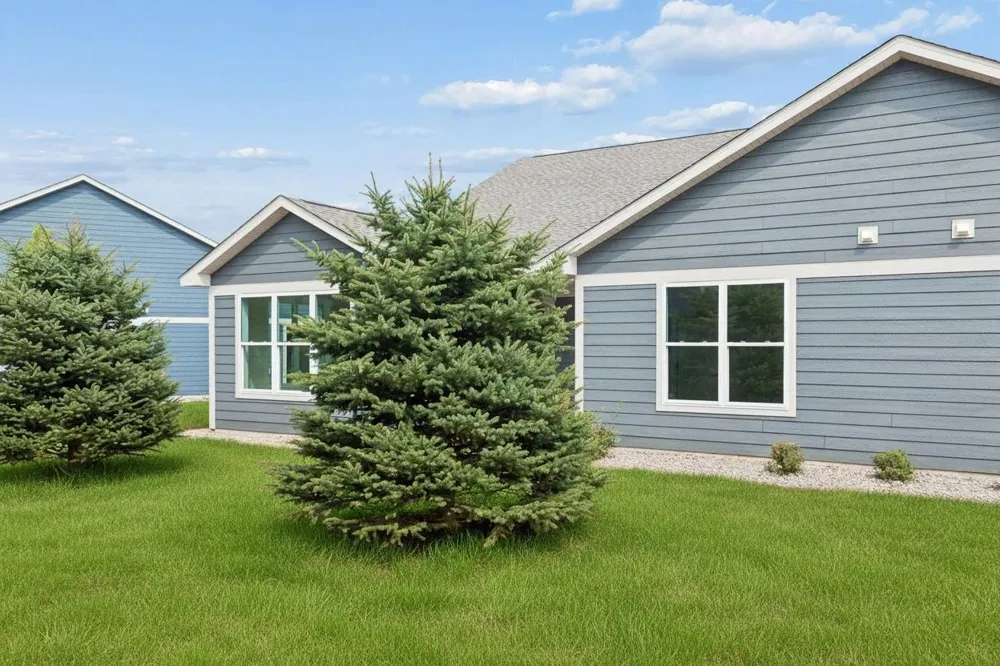 2915 Thompson Drive River Falls, WI 54022