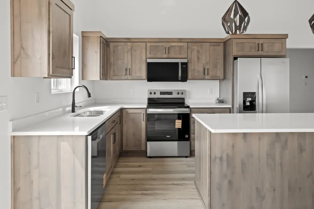 2617 38 AVENUE S Moorhead, MN 56560