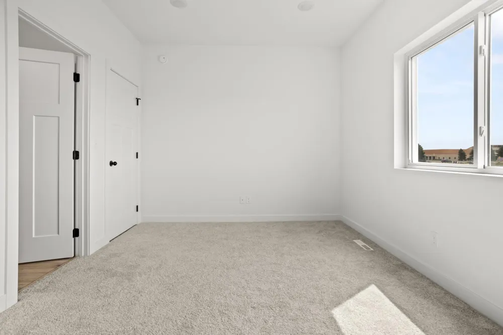 2617 38 AVENUE S Moorhead, MN 56560