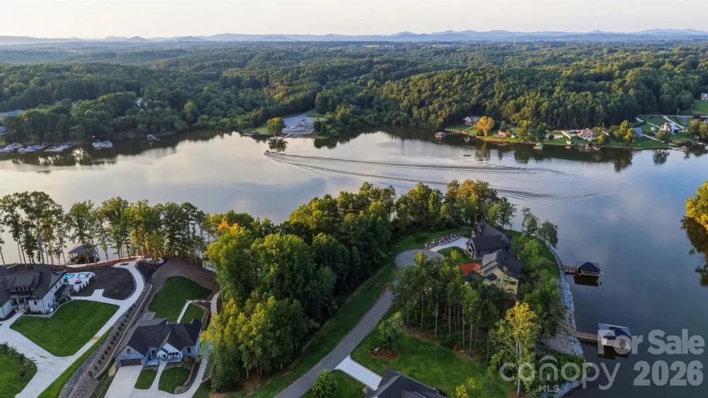 5768 Lake Pointe Drive #15 Granite Falls, NC 28630