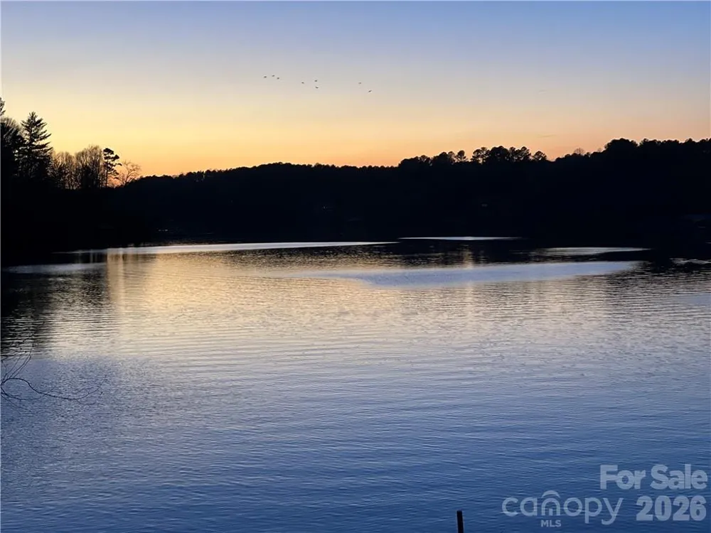 5768 Lake Pointe Drive #15 Granite Falls, NC 28630