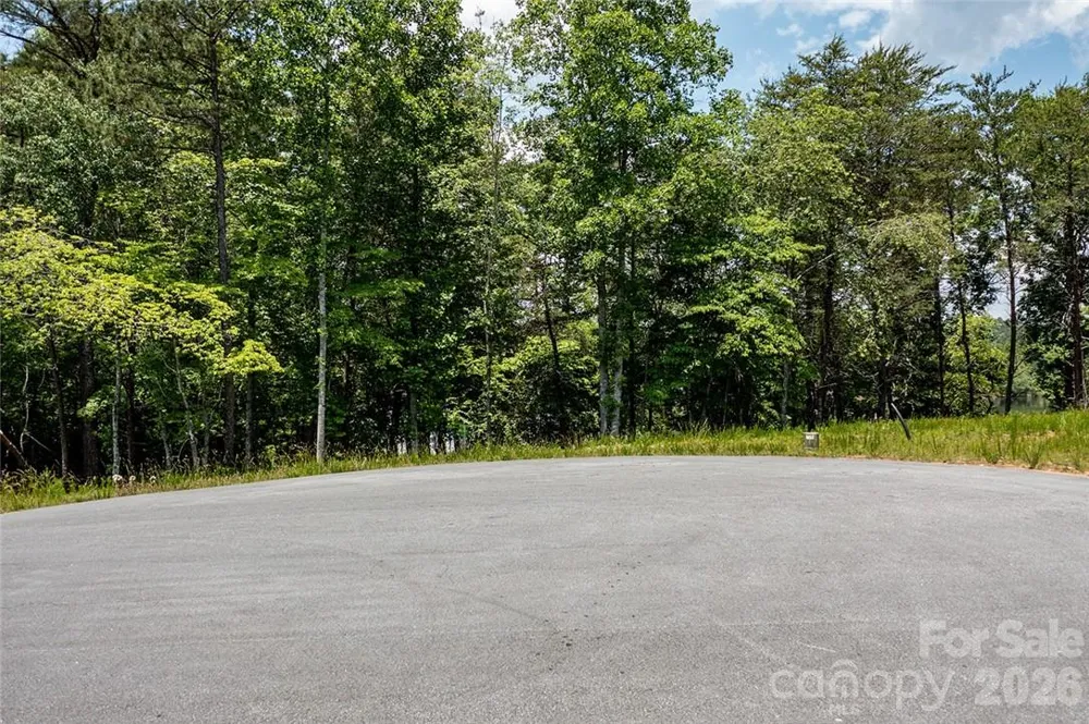5768 Lake Pointe Drive #15 Granite Falls, NC 28630