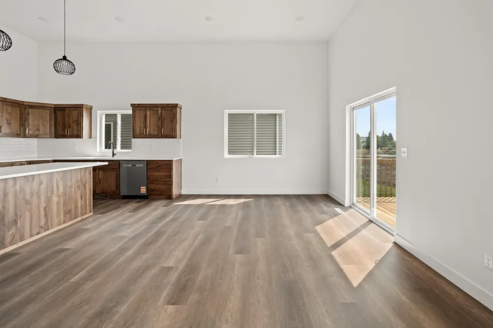2629 38 AVENUE S Moorhead, MN 56560