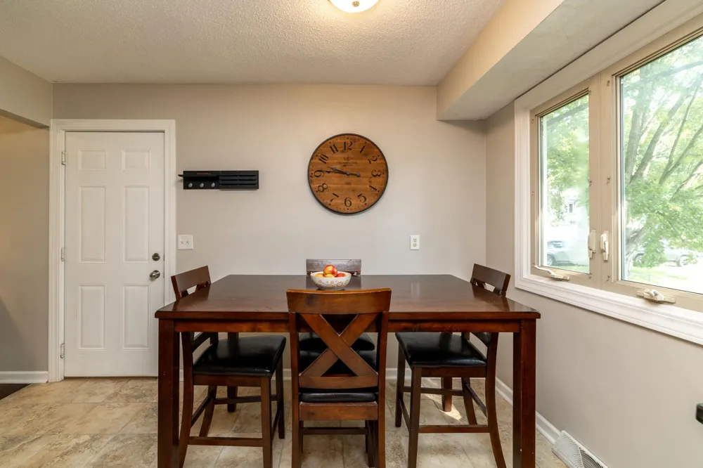 2509 W 140th Street Burnsville, MN 55337