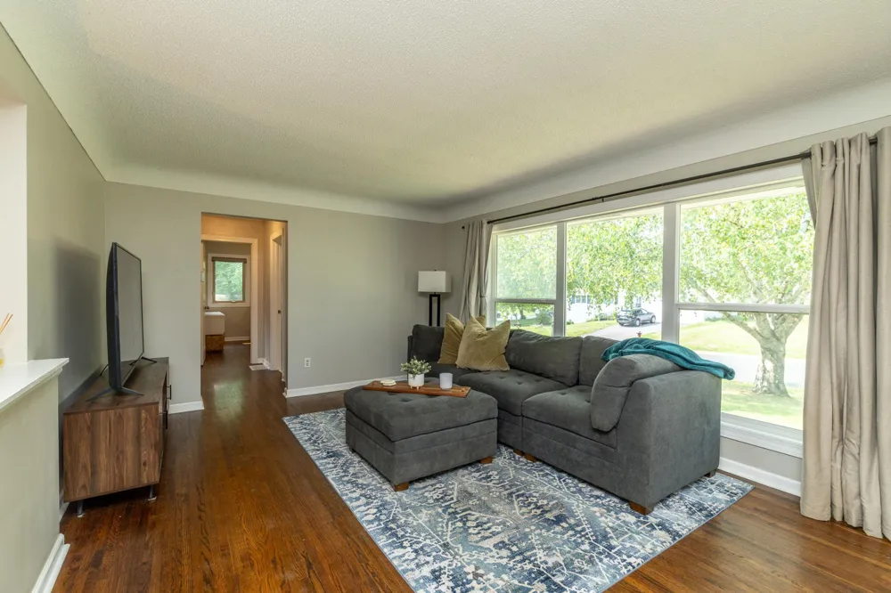 2509 W 140th Street Burnsville, MN 55337