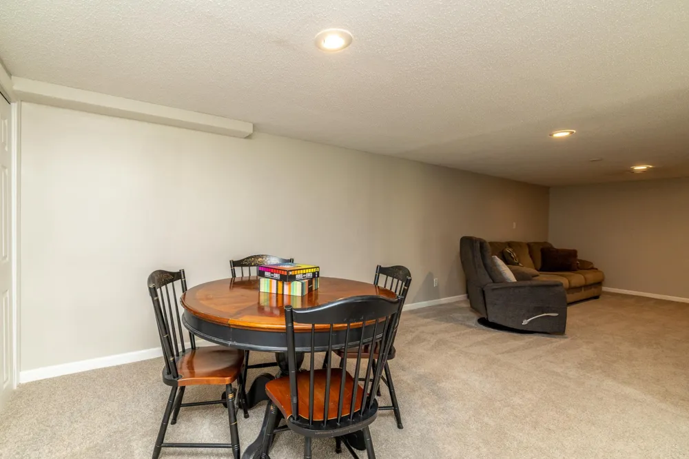 2509 W 140th Street Burnsville, MN 55337