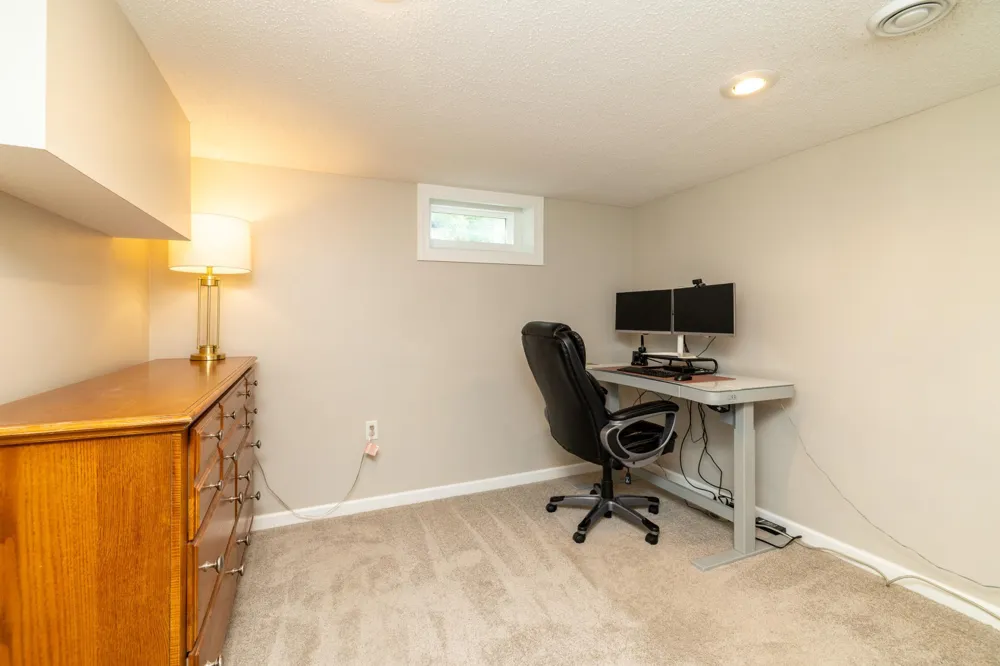 2509 W 140th Street Burnsville, MN 55337
