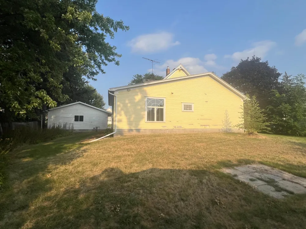 212 2nd Avenue Wanamingo, MN 55983