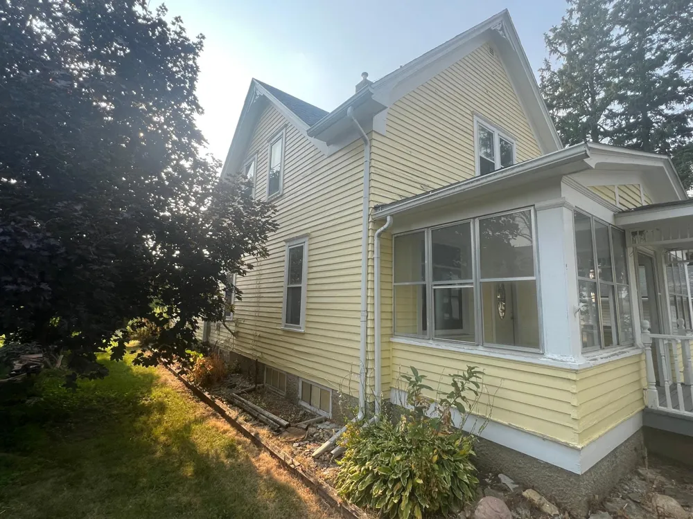 212 2nd Avenue Wanamingo, MN 55983