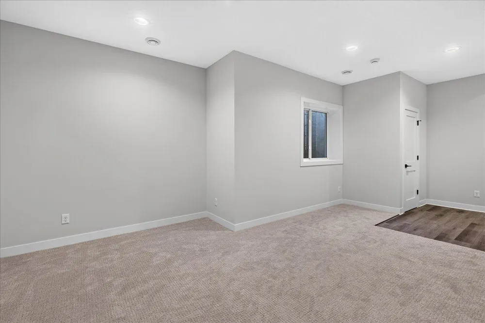 2607 Cascade Lane Orono, MN 55356