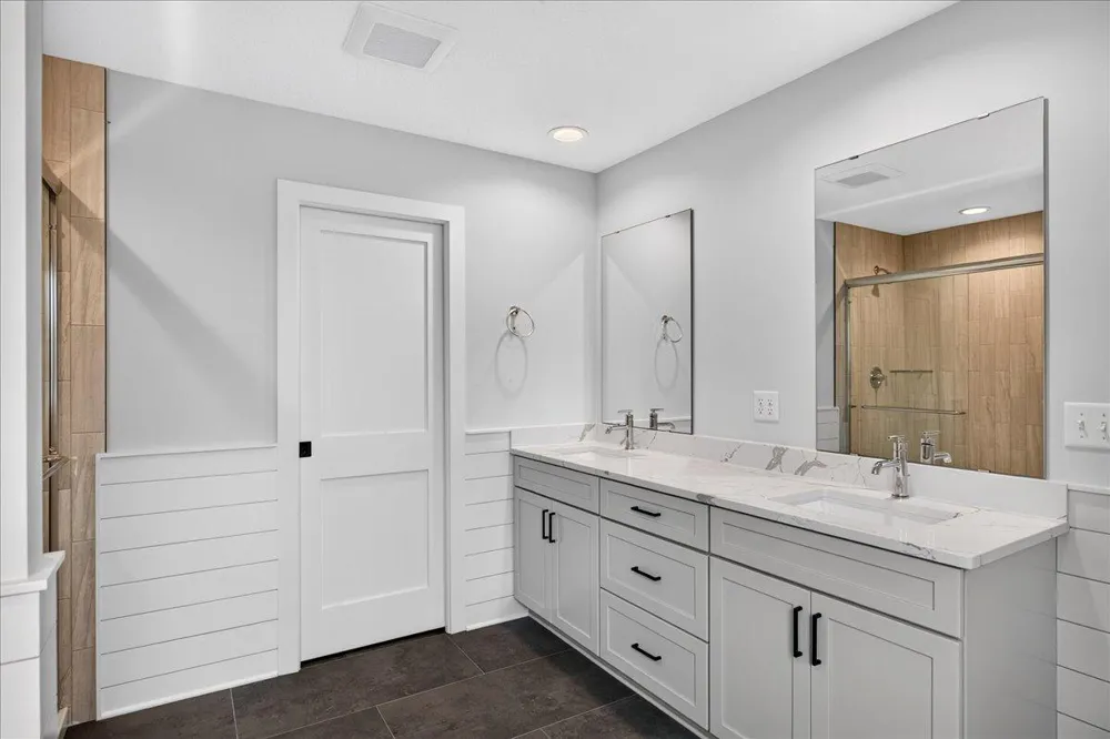 2607 Cascade Lane Orono, MN 55356