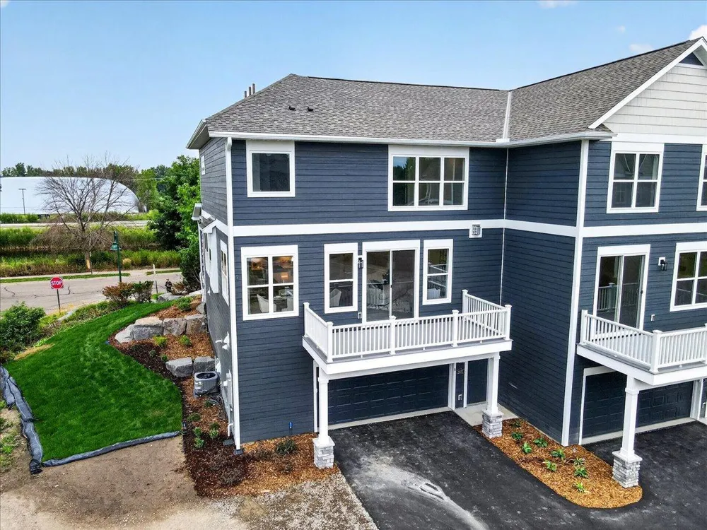 2607 Cascade Lane Orono, MN 55356