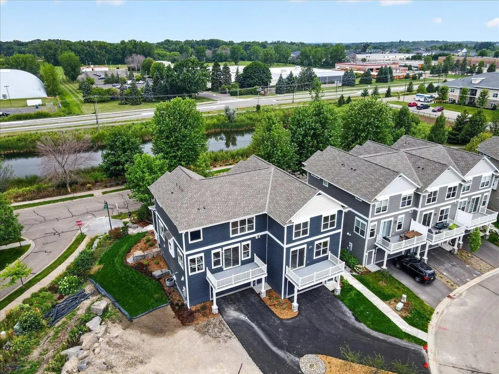 2607 Cascade Lane Orono, MN 55356