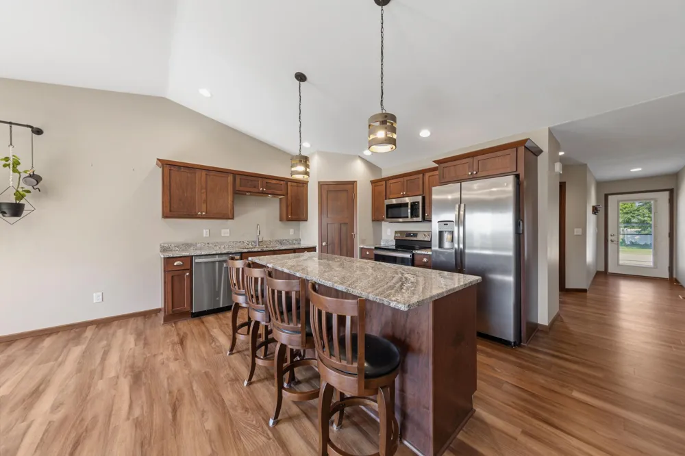 611 Mari Dean Boulevard #6 Lake Crystal, MN 56055