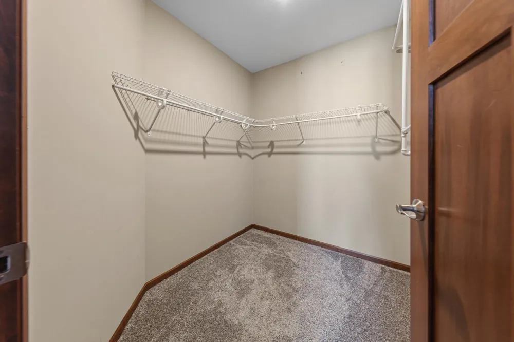 611 Mari Dean Boulevard #6 Lake Crystal, MN 56055