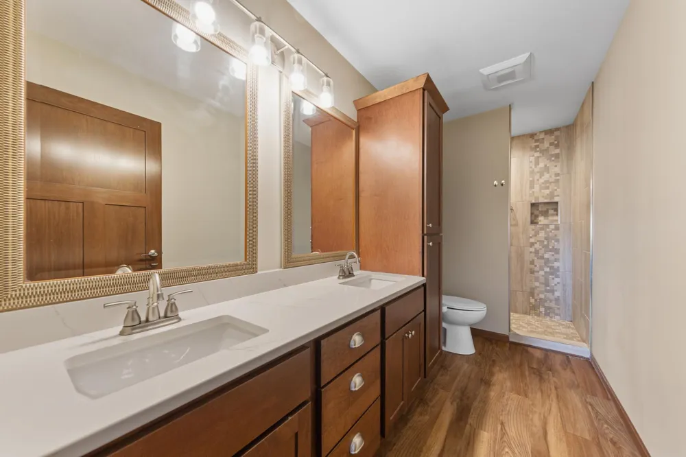 611 Mari Dean Boulevard #6 Lake Crystal, MN 56055