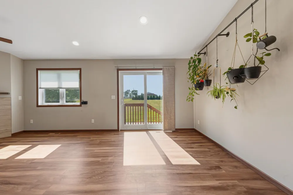 611 Mari Dean Boulevard #6 Lake Crystal, MN 56055