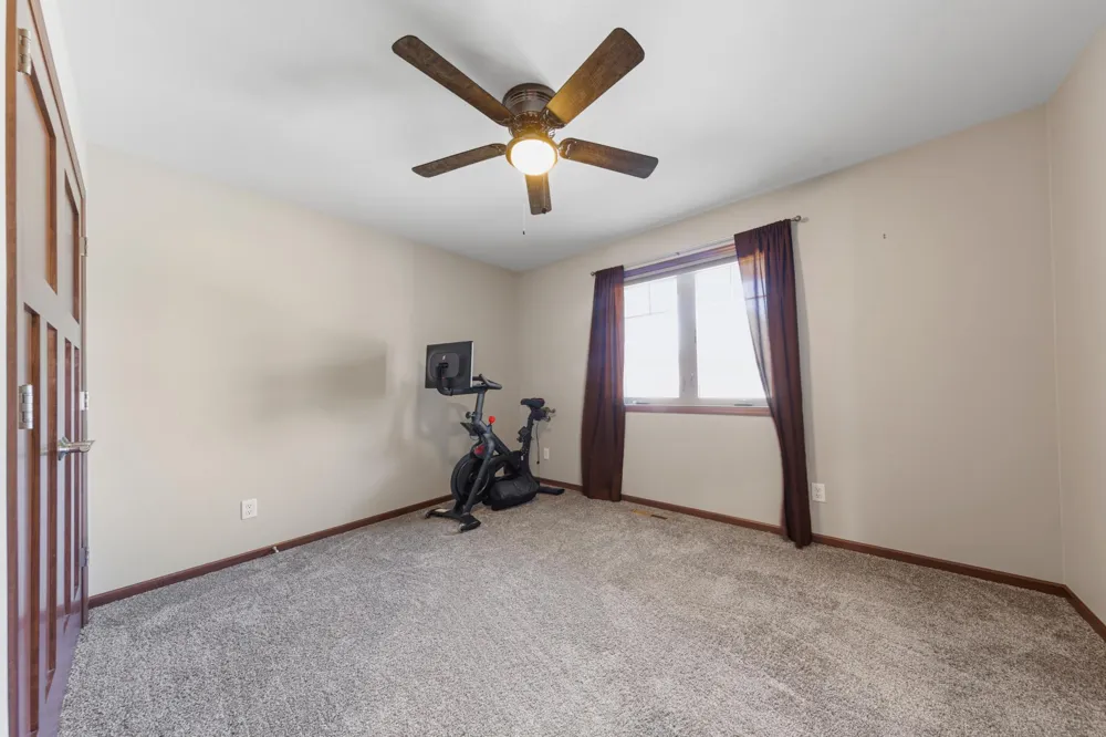 611 Mari Dean Boulevard #6 Lake Crystal, MN 56055