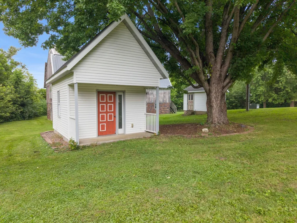 25990 Gates Avenue Faribault, MN 55021