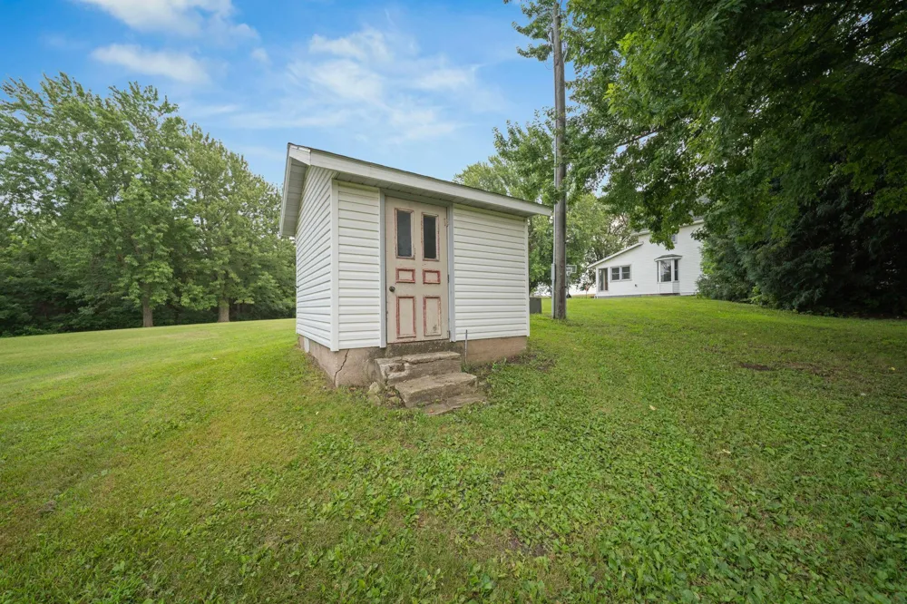 25990 Gates Avenue Faribault, MN 55021