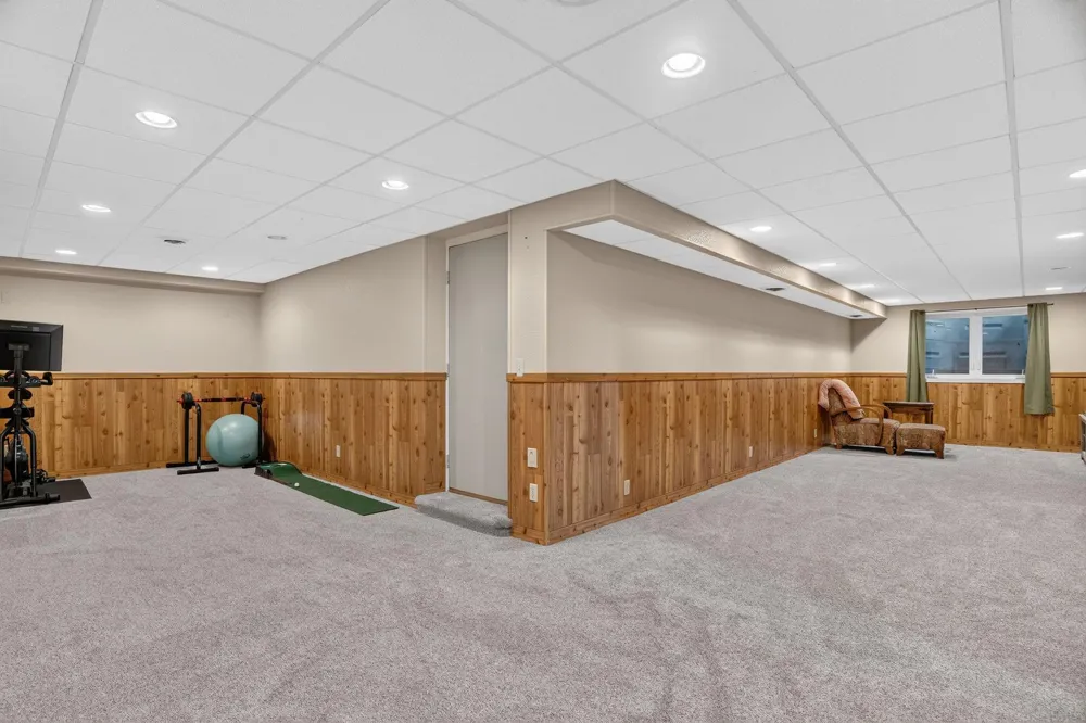 25990 Gates Avenue Faribault, MN 55021
