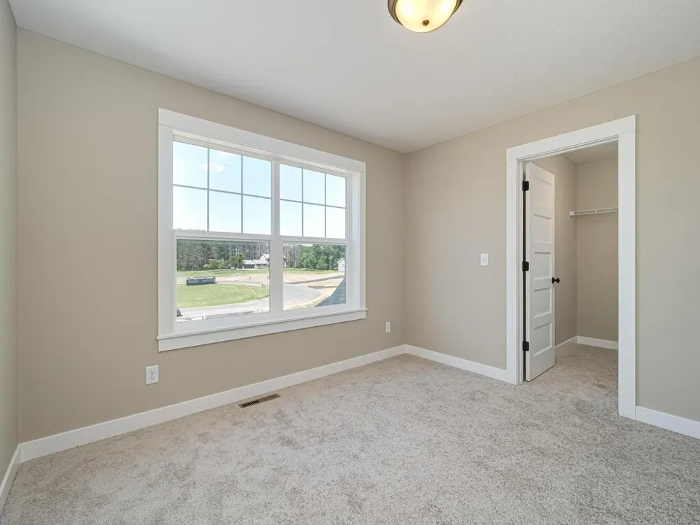 L5 B2 238th Avenue NW Zimmerman, MN 55398