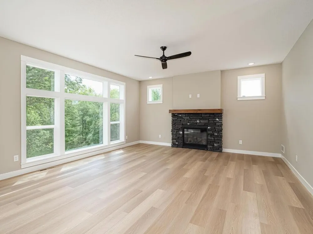 L5 B2 238th Avenue NW Zimmerman, MN 55398
