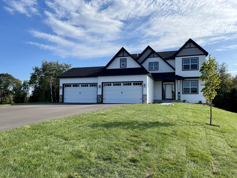 L5 B2 238th Avenue NW Zimmerman, MN 55398