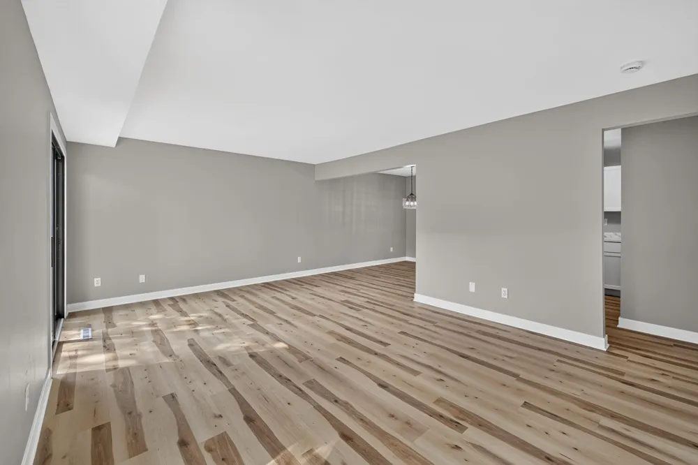 1211 Trailwood S Hopkins, MN 55343