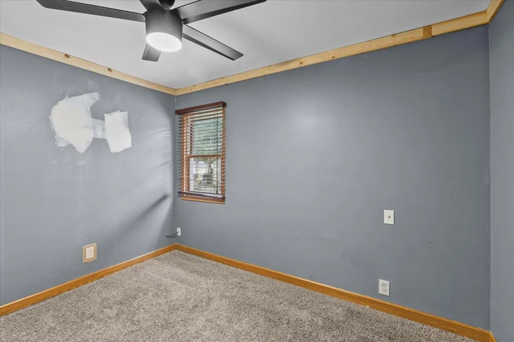 609 Center Street S Wahpeton, ND 58075