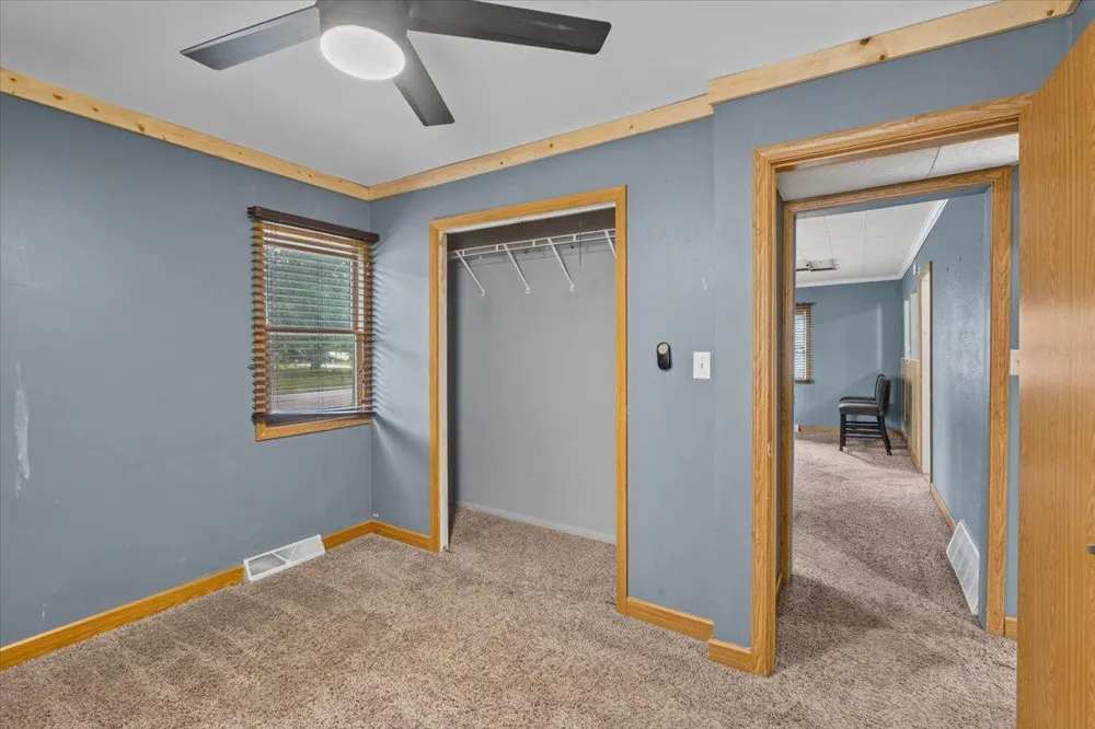 609 Center Street S Wahpeton, ND 58075
