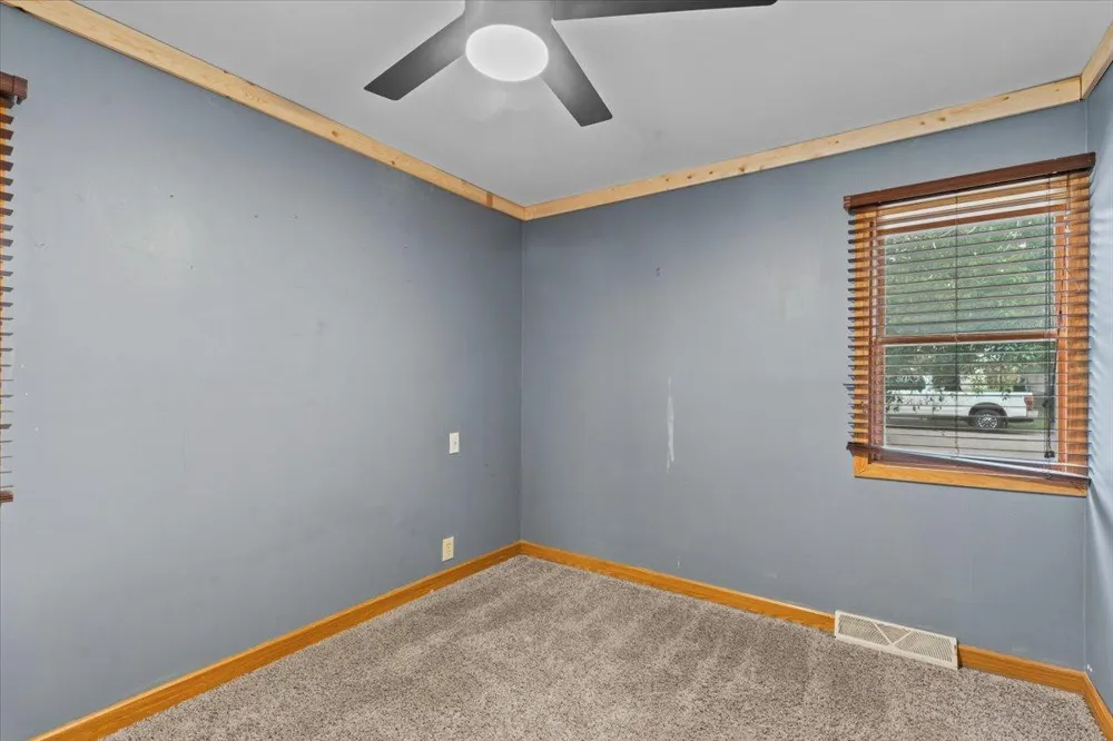 609 Center Street S Wahpeton, ND 58075