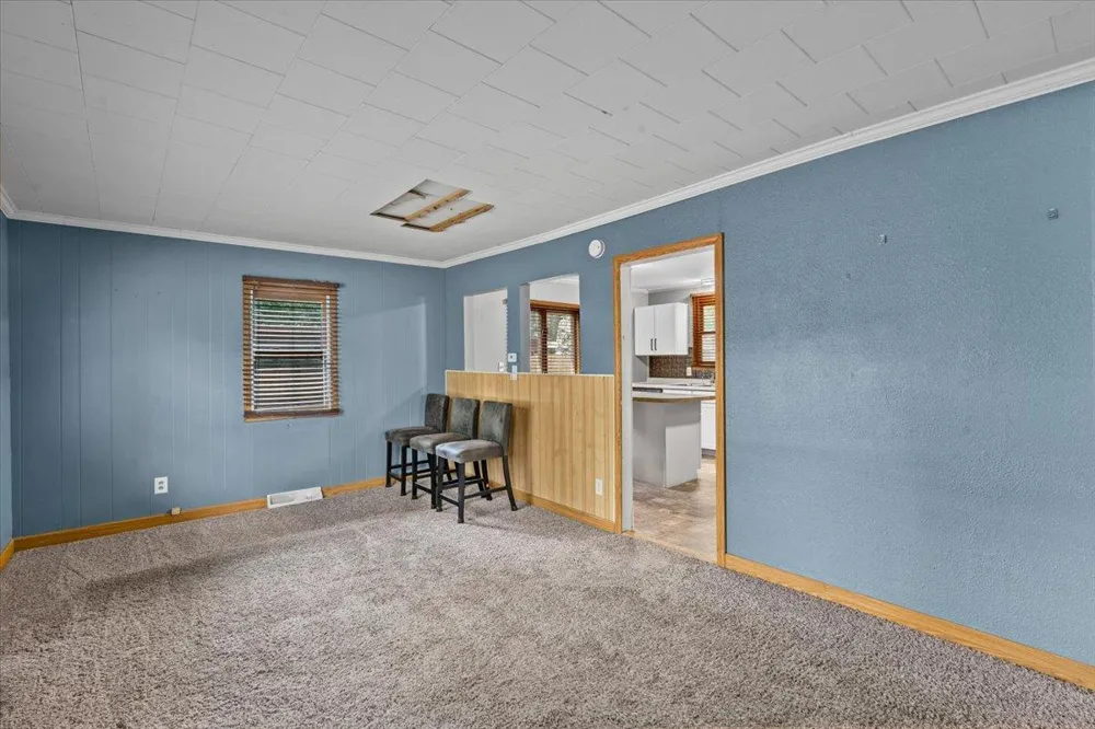 609 Center Street S Wahpeton, ND 58075