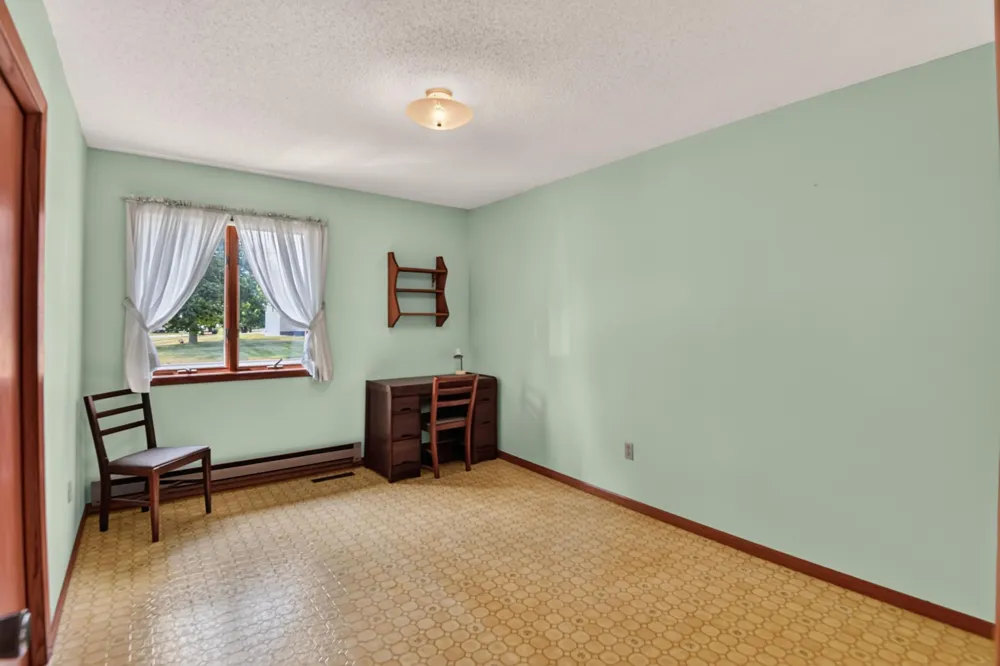 143 Meadowlark Lane SW Melrose, MN 56352